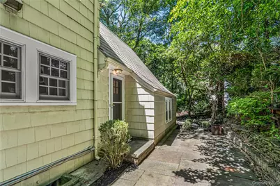 433 Park Avenue, Manhasset, NY 11030 - Photo 26