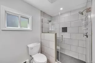 29 Pearsall St, Babylon, NY 11702 - Photo 26