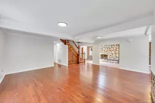 29 Pearsall St, Babylon, NY 11702 - Photo 14