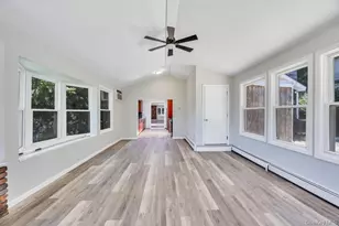 29 Pearsall St, Babylon, NY 11702 - Photo 24