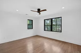 85 Kenneth Ave, Huntington, NY 11743 - Photo 14