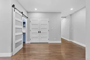 325 Main St, White Plains, NY 10601 - Photo 16