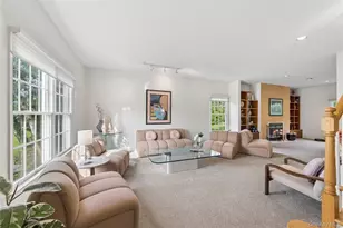 3 Naomi Ct, Melville, NY 11747 - Photo 8