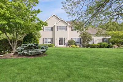 3 Naomi Court, Melville, NY 11747 - Photo 2
