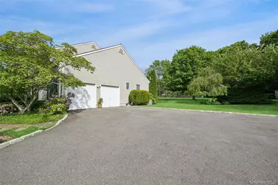 3 Naomi Court, Melville, NY 11747 - Photo 4