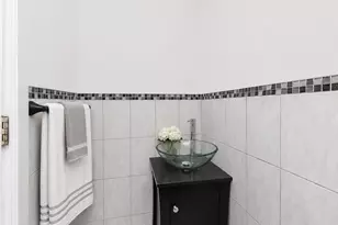 636 E 219th St, Bronx, NY 10467 - Photo 6