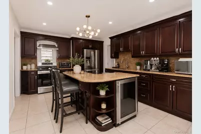 636 E 219th Street, Bronx, NY 10467 - Photo 4