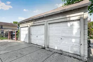 636 E 219th St, Bronx, NY 10467 - Photo 22
