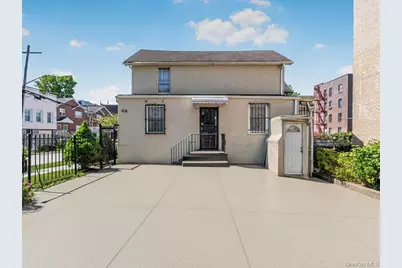 636 E 219th Street, Bronx, NY 10467 - Photo 16