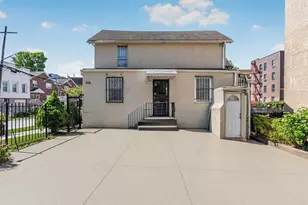 636 E 219th St, Bronx, NY 10467 - Photo 16