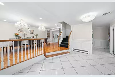 29 Waverly Place, Lawrence, NY 11559 - Photo 2