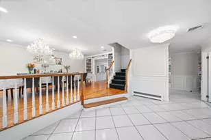 29 Waverly Pl, Lawrence, NY 11559 - Photo 2