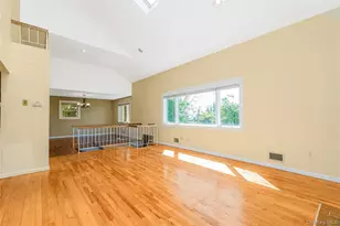 215 Coverly Ave, New York, NY 10301 - Photo 4