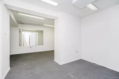 215 Coverly Avenue, New York, NY 10301 - Photo 32
