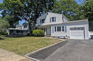 17 Belair Rd, Selden, NY 11784 - Photo 18