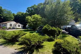 60 Grant St, Sloatsburg, NY 10974 - Photo 2