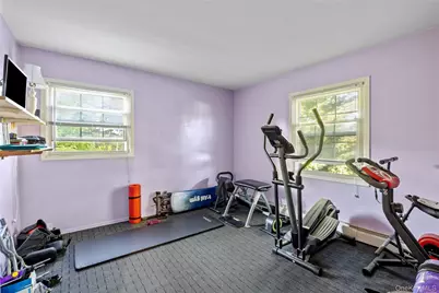 96 Hudson Avenue, Brentwood, NY 11717 - Photo 26