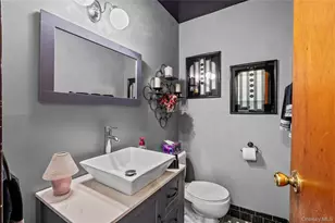 96 Hudson Ave, Brentwood, NY 11717 - Photo 16