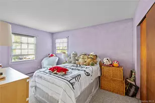 96 Hudson Ave, Brentwood, NY 11717 - Photo 24