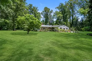 5 Eden Roc Dr, Locust Valley, NY 11560 - Photo 24