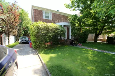 18714 Aberdeen Road, Jamaica, NY 11432 - Photo 2