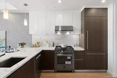 33-66 Farrington #14A, Flushing, NY 11354 - Photo 2