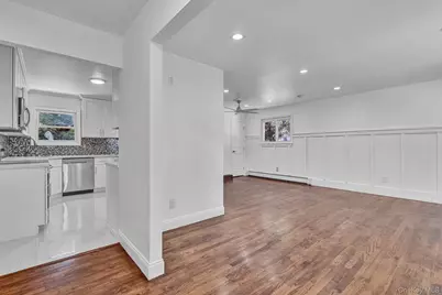 9 Taft Court, Deer Park, NY 11729 - Photo 6