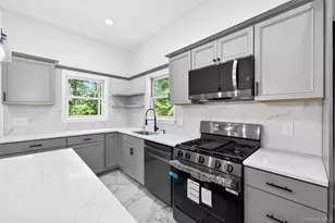 14 Elm St, Bloomingburg, NY 12721 - Photo 16