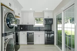93 Royal Ave, Flanders, NY 11901 - Photo 6