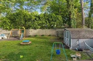 84 Queen Rd, Mastic Beach, NY 11951 - Photo 4