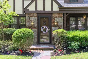 96 Meadow St, Garden City, NY 11530 - Photo 2