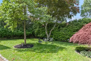 96 Meadow St, Garden City, NY 11530 - Photo 28