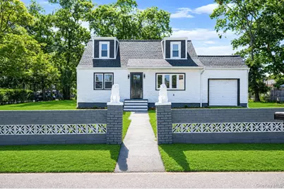 26 Brandon Avenue, Amityville, NY 11701 - Photo 4
