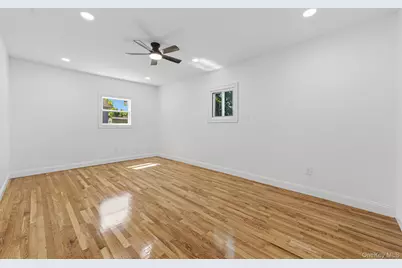 26 Brandon Avenue, Amityville, NY 11701 - Photo 24