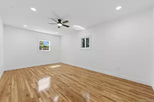 26 Brandon Ave, Amityville, NY 11701 - Photo 24