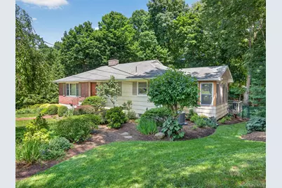 9 East Place, Suffern, NY 10901 - Photo 2