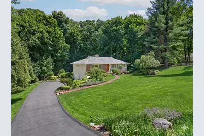 9 East Place, Suffern, NY 10901 - Photo 1