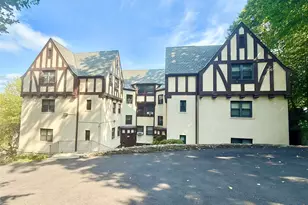 64 Kensington Rd, Bronxville, NY 10708 - Photo 2