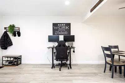 200 Merrick Road #F, Amityville, NY 11701 - Photo 18