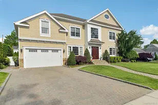 217 Wellington Rd, Garden City, NY 11530 - Photo 2