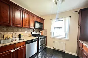 69-68 137th St, Flushing, NY 11367 - Photo 12