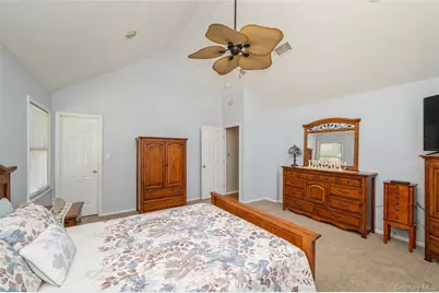 49 Harness Lane, Levittown, NY 11756 - Photo 26