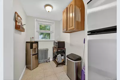 2456 Rockville Centre Parkway, Oceanside, NY 11572 - Photo 10