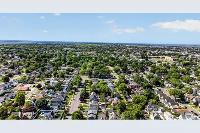 2456 Rockville Centre Parkway, Oceanside, NY 11572 - Photo 42
