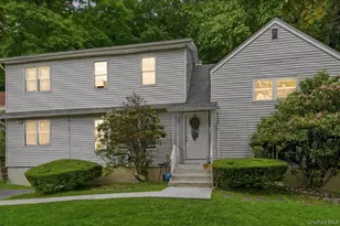 100 Pembrook Dr, Yonkers, NY 10710 - Photo 10