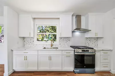 267 Woodhull Avenue, Port Jefferson Station, NY 11776 - Photo 8