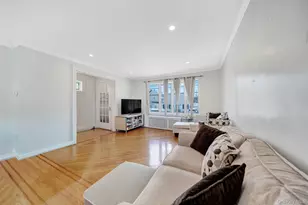 63 Amherst Rd, Valley Stream, NY 11581 - Photo 4