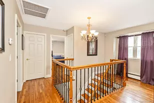 19 Knoll Ln, Smithtown, NY 11787 - Photo 16