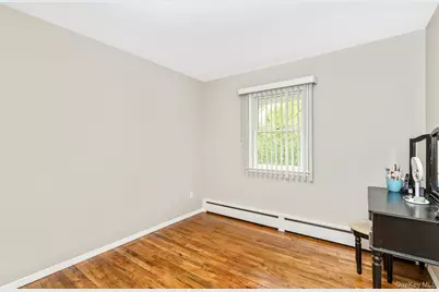 19 Knoll Lane, Smithtown, NY 11787 - Photo 22