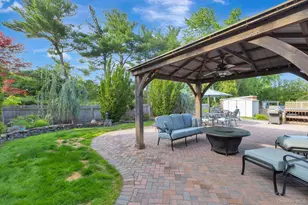 19 Knoll Ln, Smithtown, NY 11787 - Photo 24
